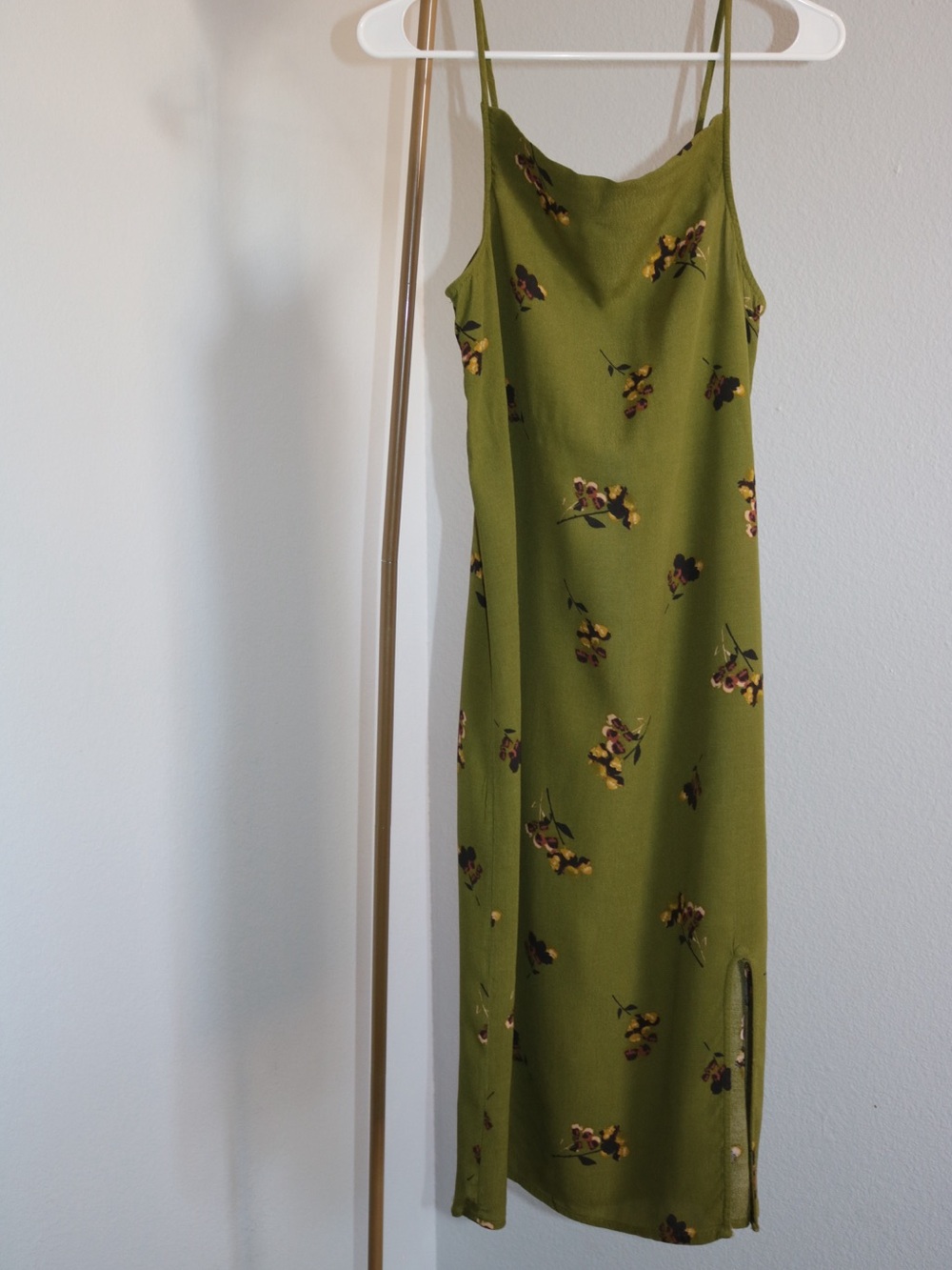a.n.a. Olive Chartreuse Floral Slip Dress XS S Adjustable Cottagecore Resortwear